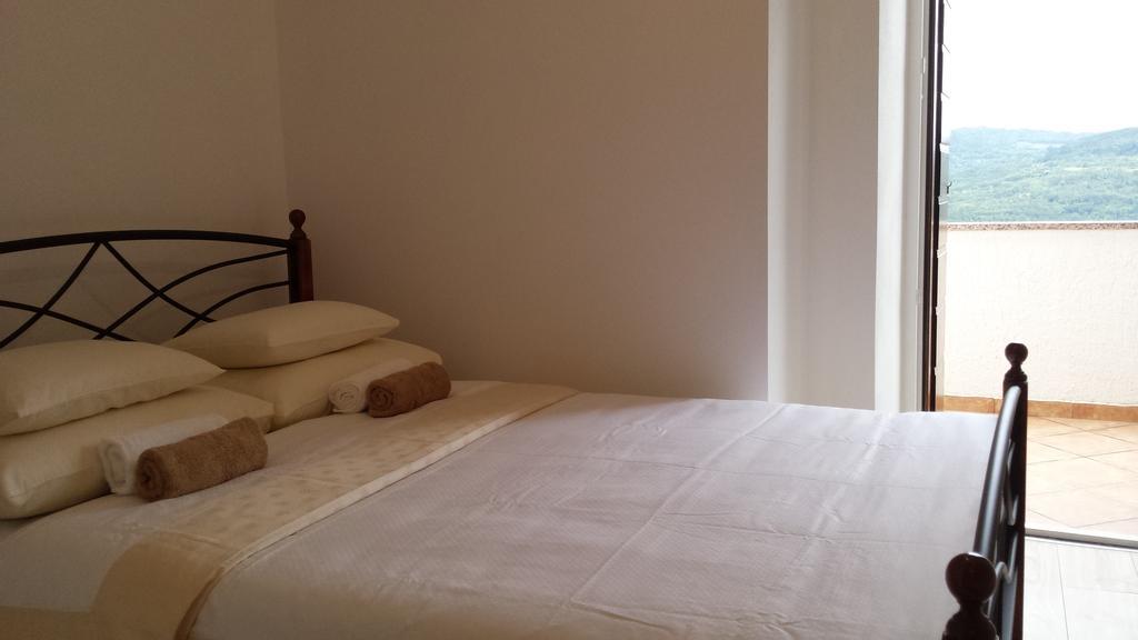 House Of Veli Joze Villa Motovun Buitenkant foto